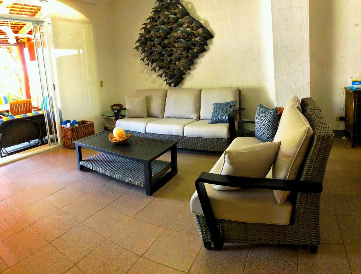 Casa Romantica De Playa Ixtapa  Eksteriør billede