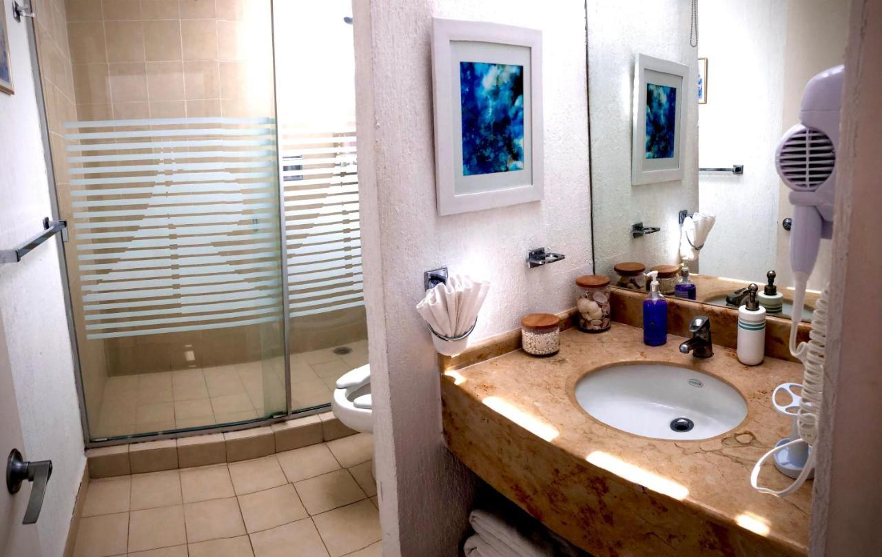 Casa Romantica De Playa Ixtapa  Eksteriør billede