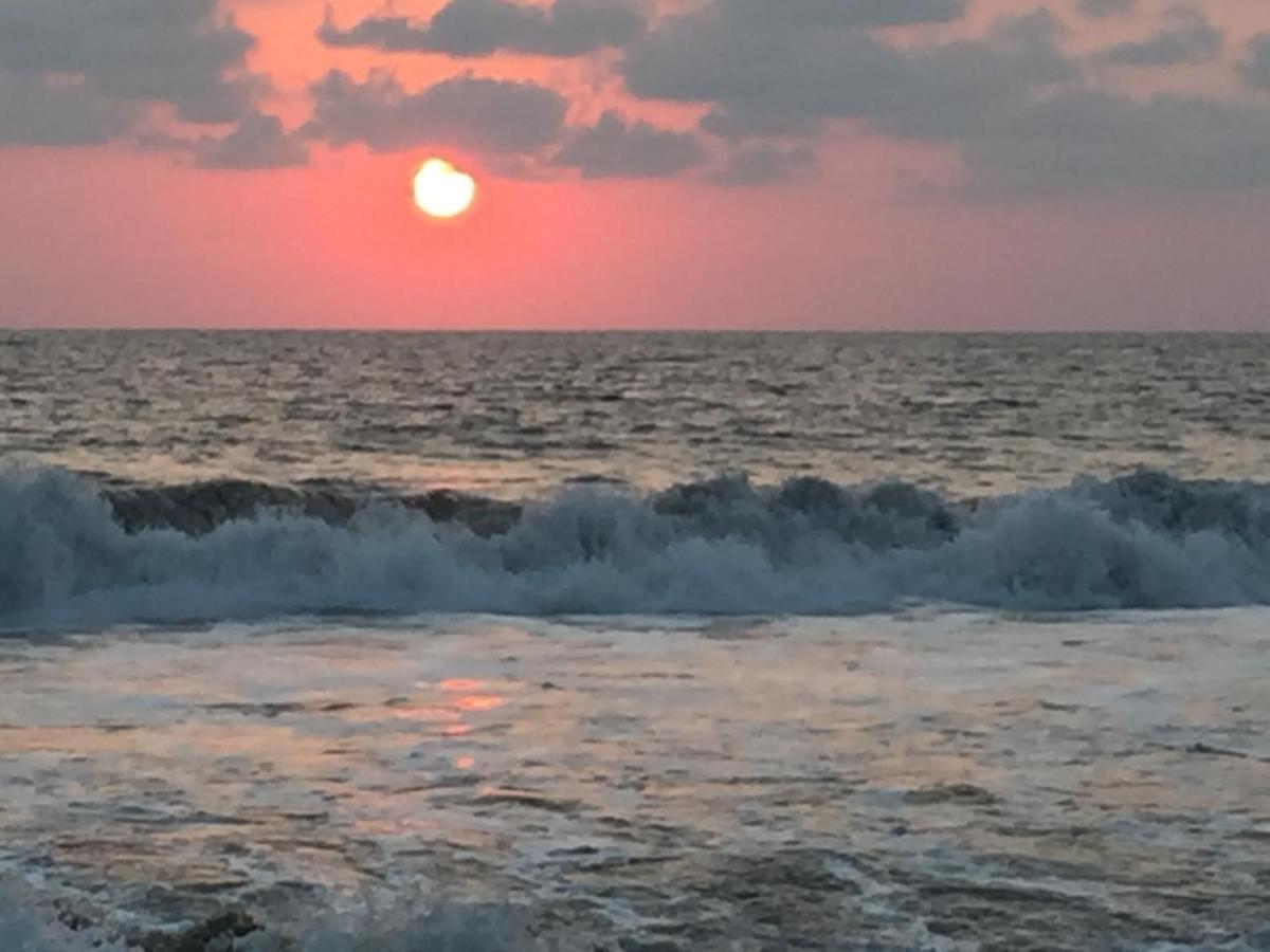 Casa Romantica De Playa Ixtapa  Eksteriør billede